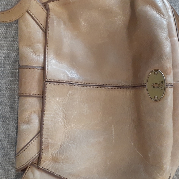 Fossil tan leather women's crossbody bag - Picture 7 of 17